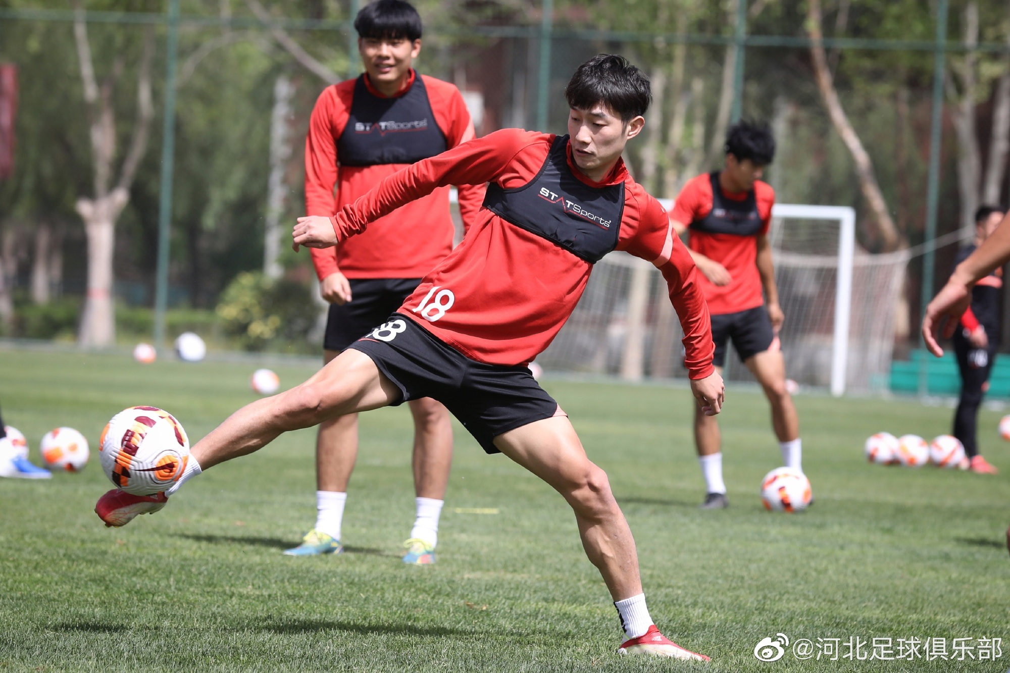 足总杯今夜走向成谜，北京首钢造点机会，目标明确，年轻球员得到机会的简单介绍